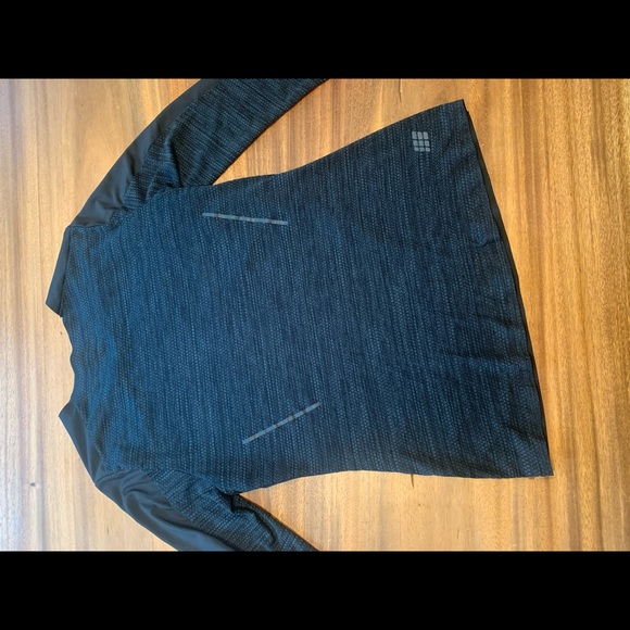 CEP Running Shirt - Picture 2 of 3